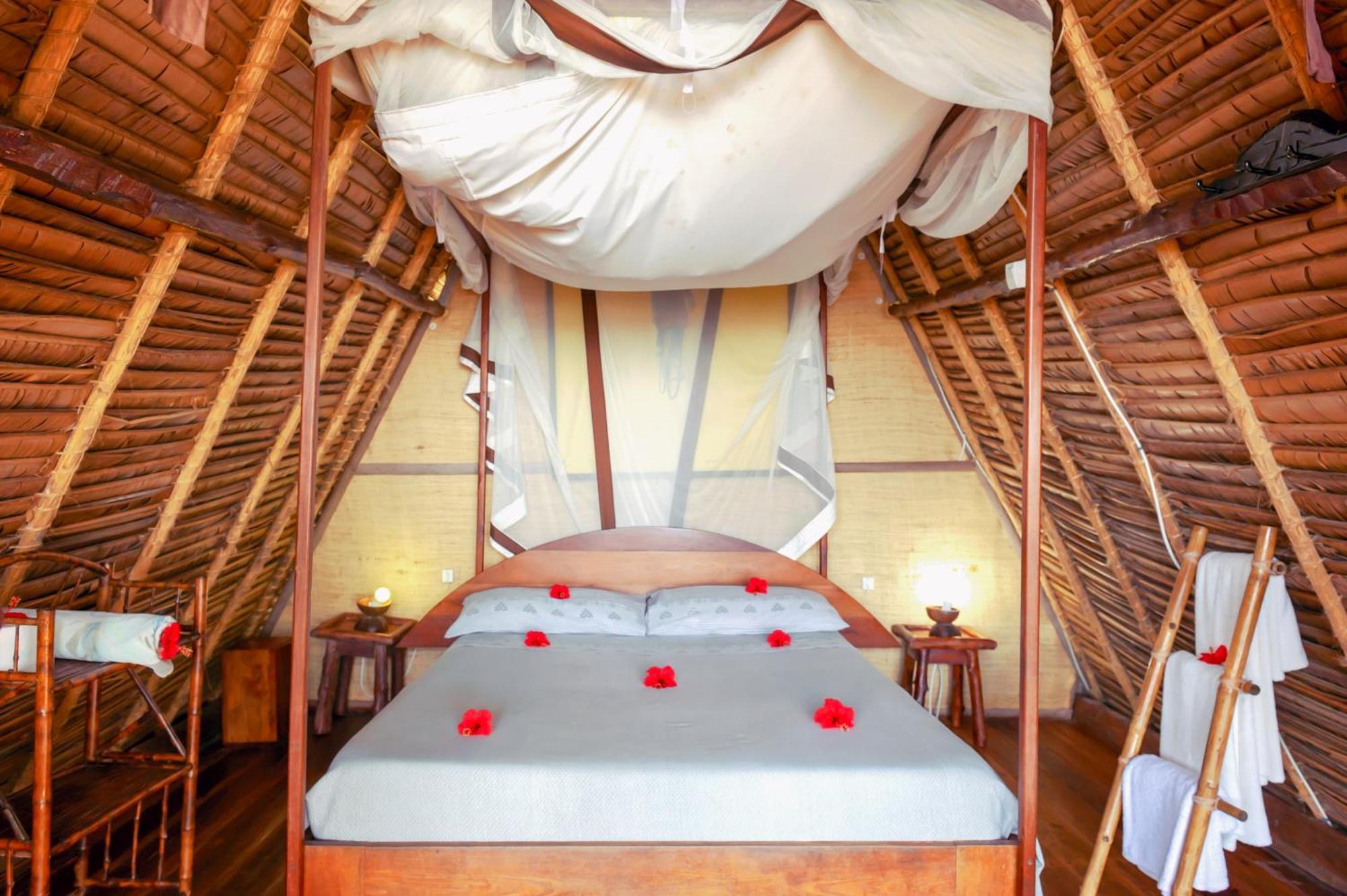 Coin Sauvage Hotell Ambatozavavy Exteriör bild